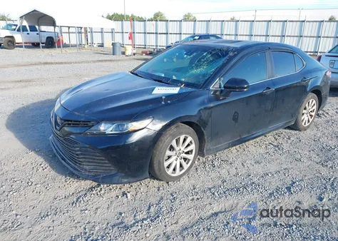2018 Toyota Camry Le from USA, damaged, VIN 4T1B11HK8JU121415